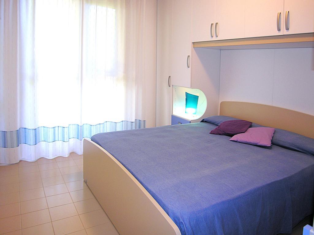 Apartment Gemini Con Piscina Bibione Chambre photo